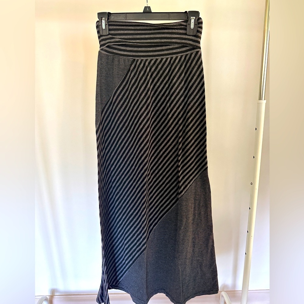 Striped maxi skirt